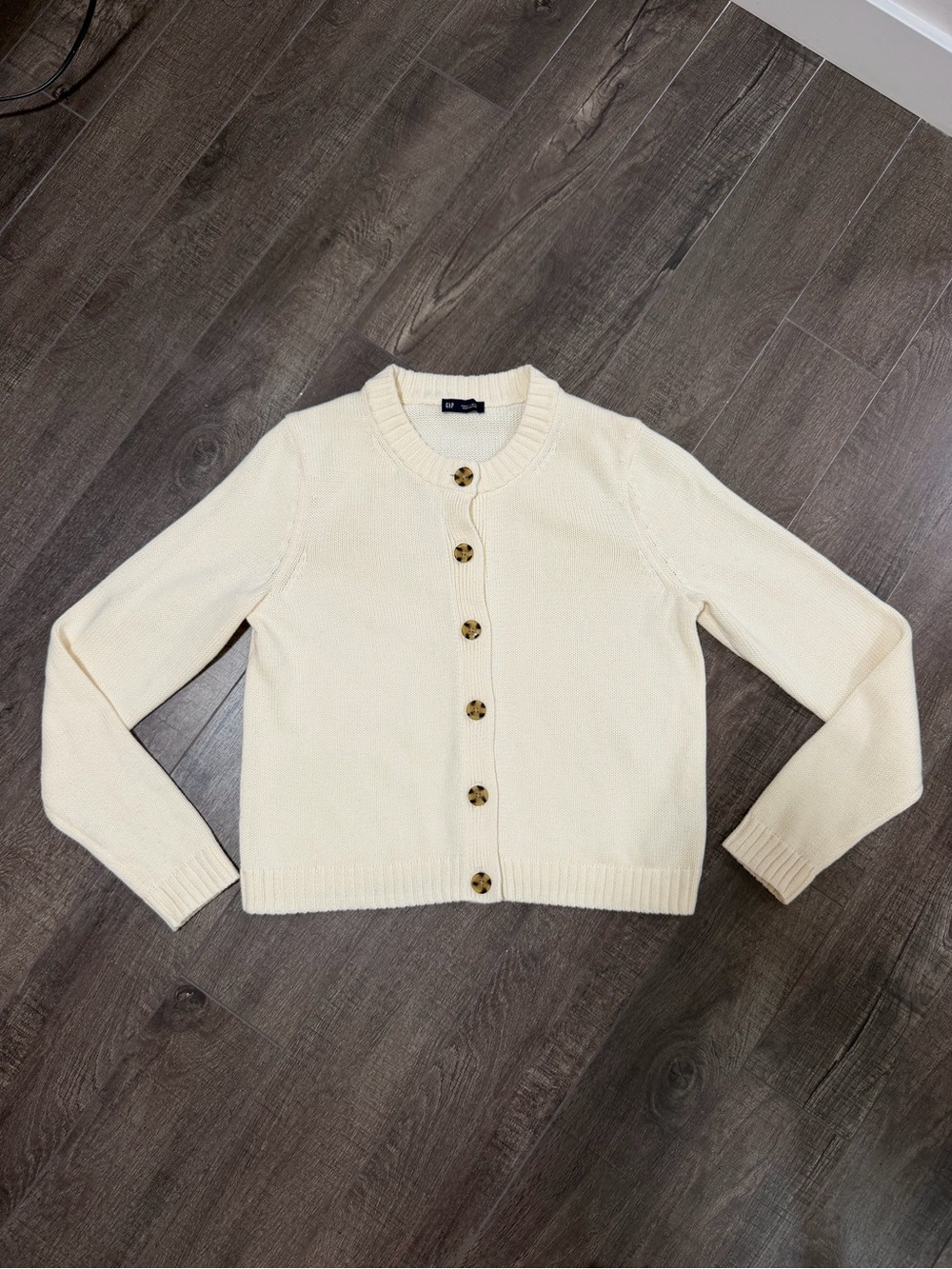 Gap Cardigan - cream - size small - 100% cotton